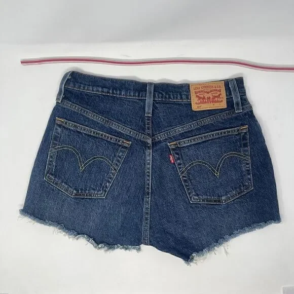 Levi’s 501 shorts Sz 28 - Picture 3 of 4
